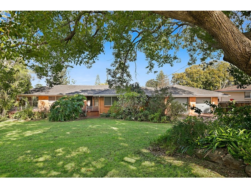 71 Mackenzie Street, Mount Lofty QLD 4350