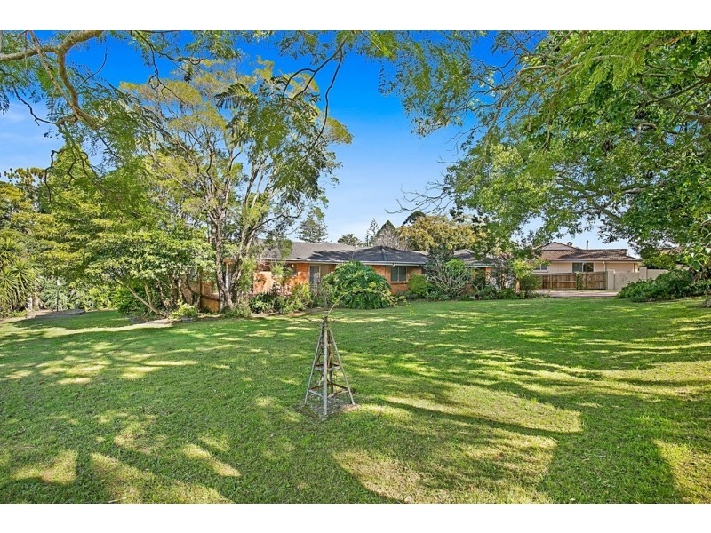 71 Mackenzie Street, Mount Lofty QLD 4350