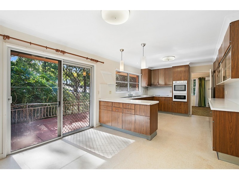 71 Mackenzie Street, Mount Lofty QLD 4350