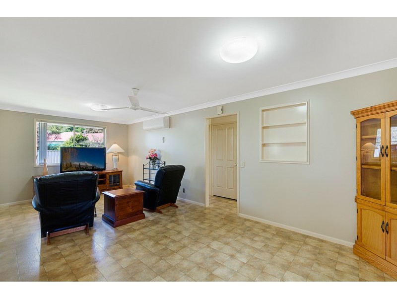 4 Sunflower Close, Middle Ridge QLD 4350