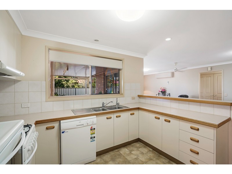 4 Sunflower Close, Middle Ridge QLD 4350