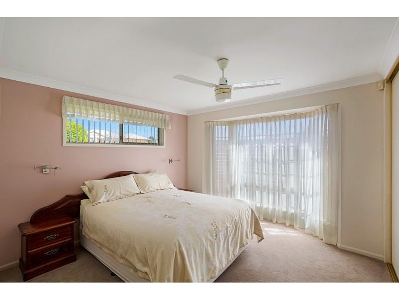 4 Sunflower Close, Middle Ridge QLD 4350
