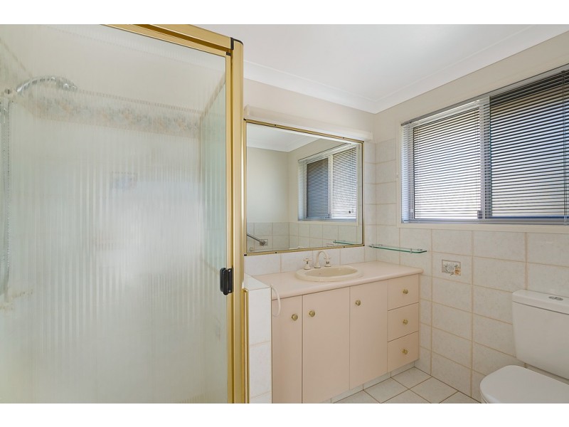 4 Sunflower Close, Middle Ridge QLD 4350