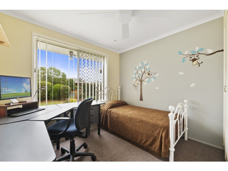 19 Sampson Street, Wilsonton QLD 4350