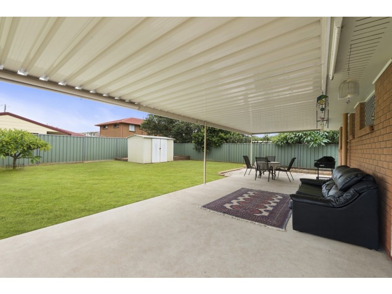 19 Sampson Street, Wilsonton QLD 4350