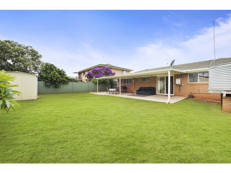 19 Sampson Street, Wilsonton QLD 4350