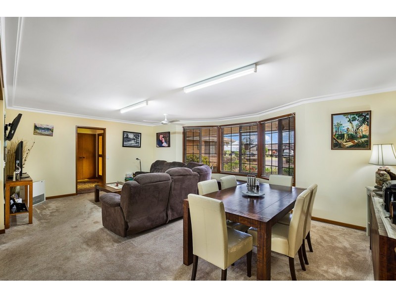 302 Greenwattle Street, Wilsonton Heights QLD 4350