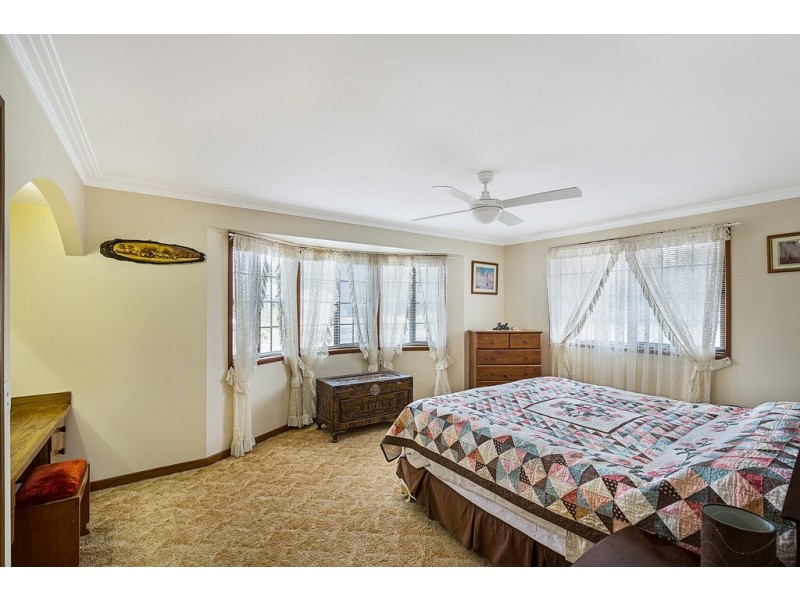 302 Greenwattle Street, Wilsonton Heights QLD 4350