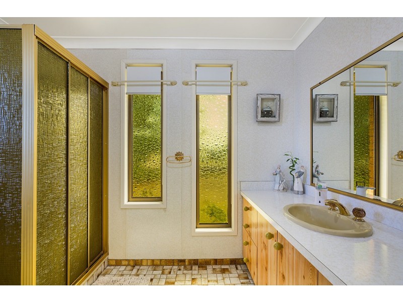 302 Greenwattle Street, Wilsonton Heights QLD 4350