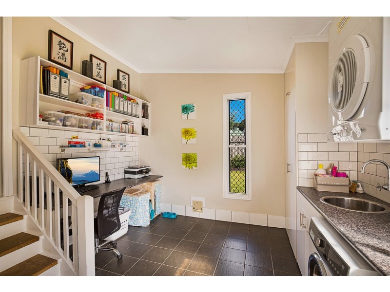 105 Holberton Street, Newtown QLD 4350