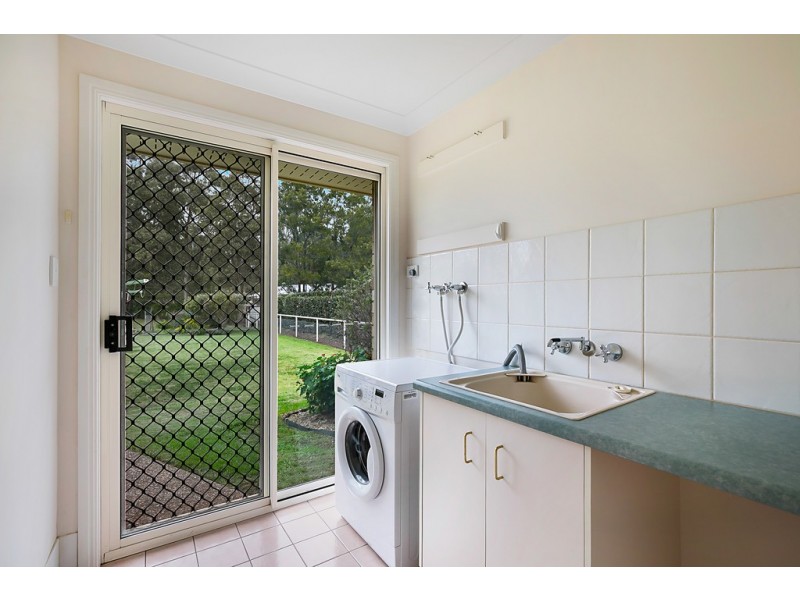 9 Bronwyn Court, Highfields QLD 4352