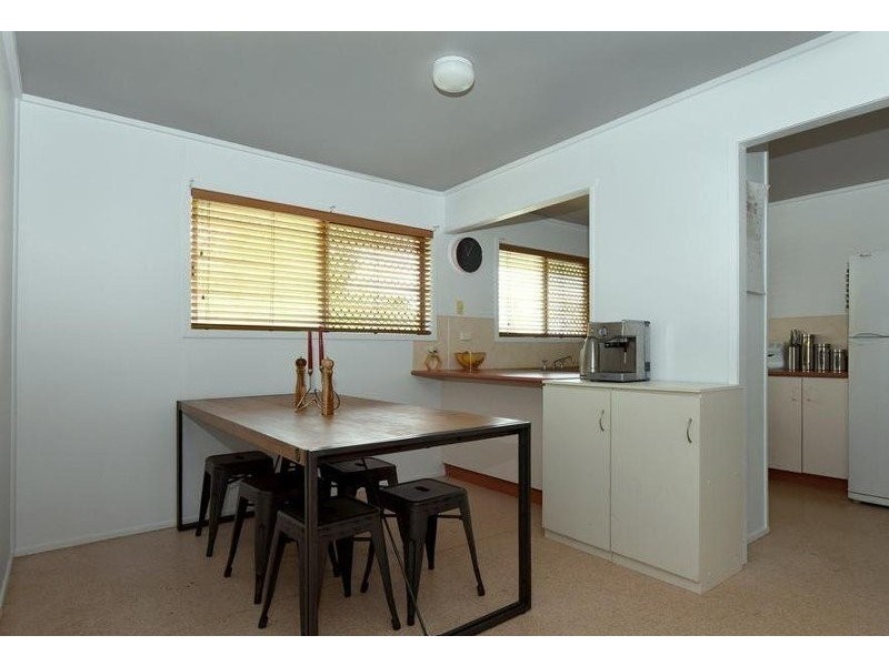 11 Festival Street, Rockville QLD 4350