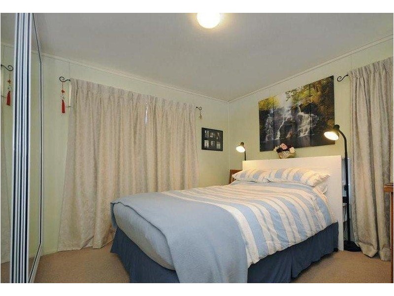 11 Festival Street, Rockville QLD 4350