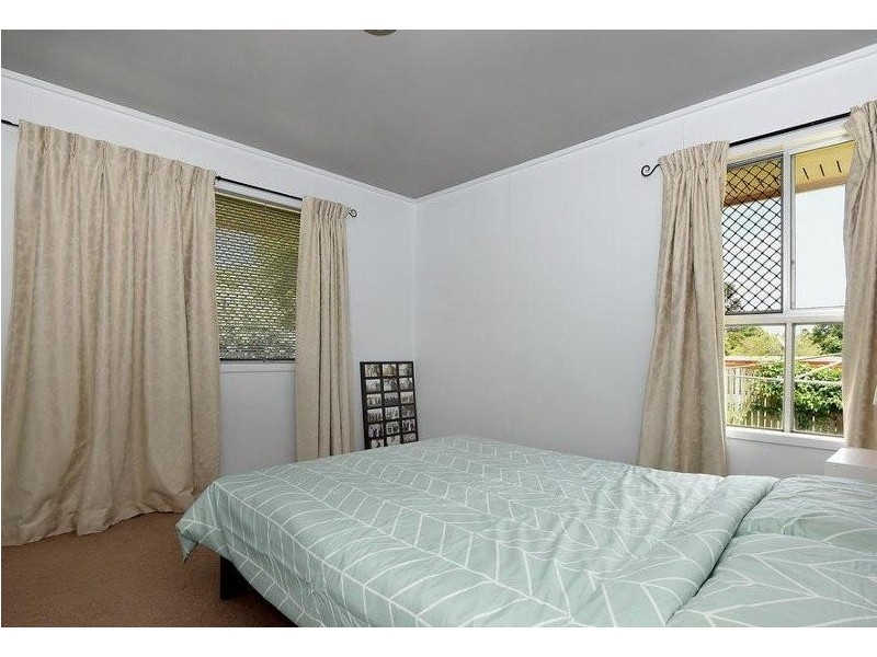 11 Festival Street, Rockville QLD 4350