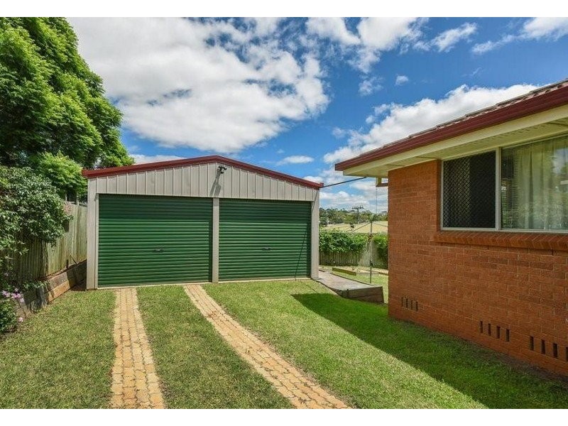 11 Festival Street, Rockville QLD 4350