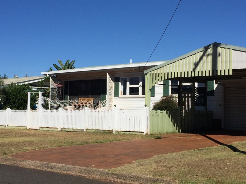 6 Wombyra Street, Newtown QLD 4350