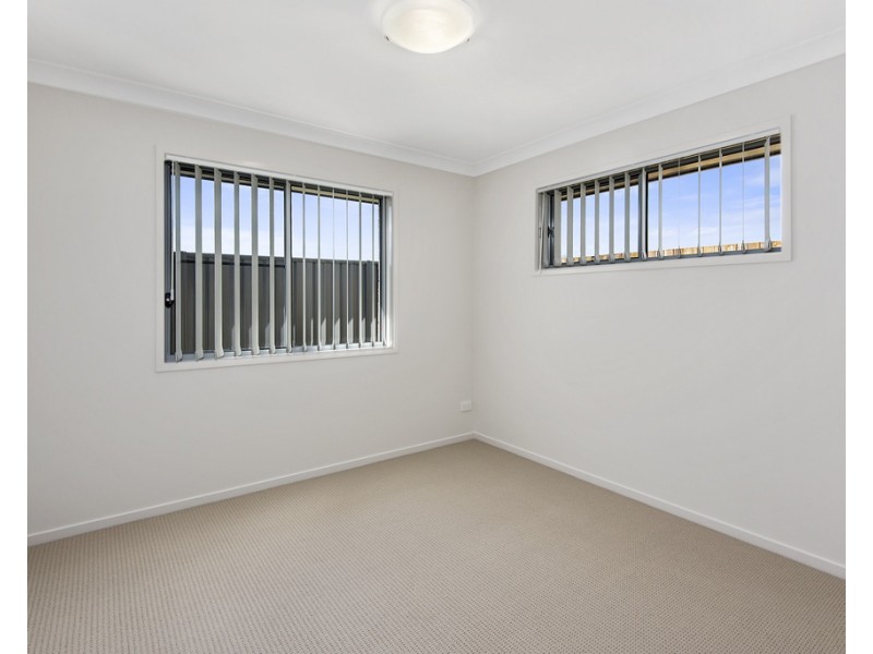 Unit 2/34 Woleebee Drive, Glenvale QLD 4350