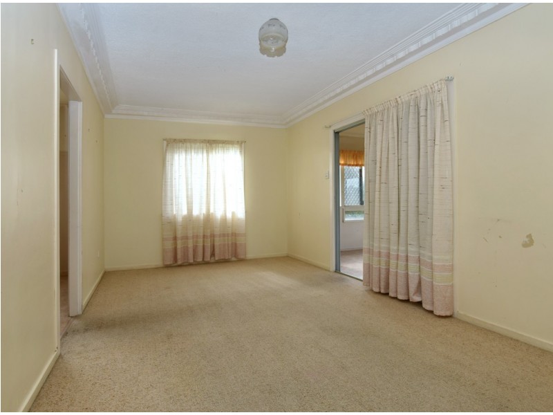 2 Harth Street, Rockville QLD 4350