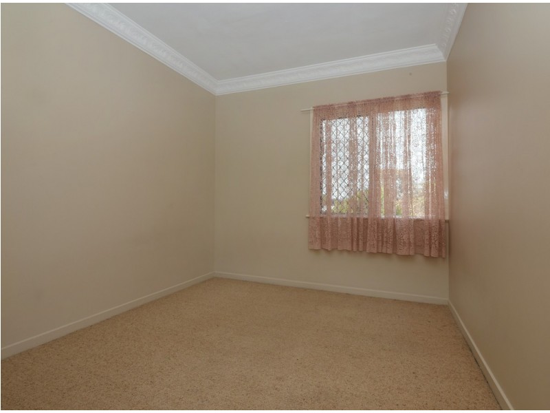 2 Harth Street, Rockville QLD 4350