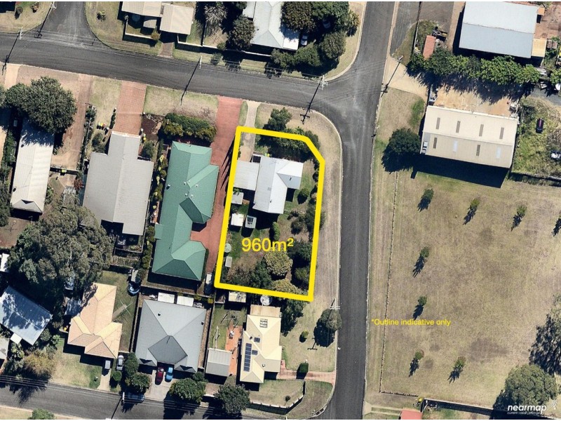 2 Harth Street, Rockville QLD 4350