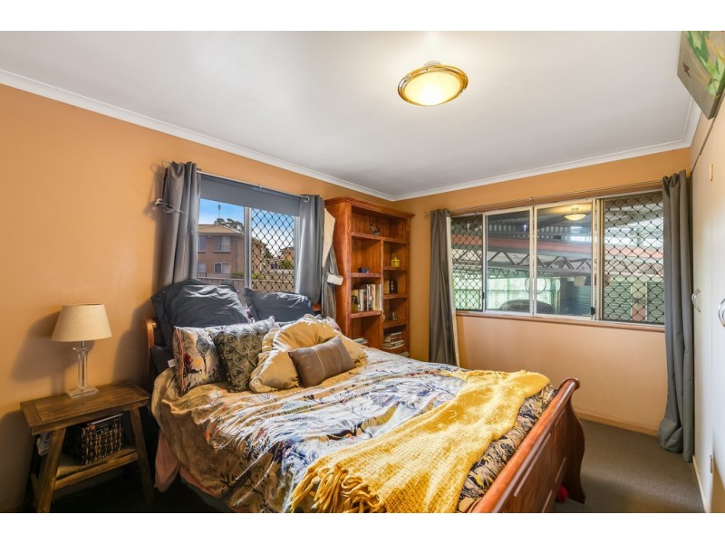 2 Bullock Street, Rockville QLD 4350