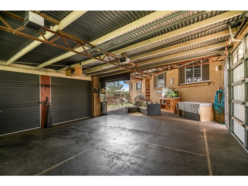 2 Bullock Street, Rockville QLD 4350