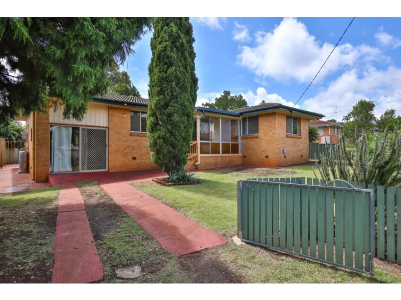 2 Horan Street, Rangeville QLD 4350