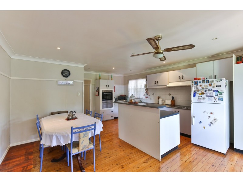 11 Perina Street, Wilsonton QLD 4350