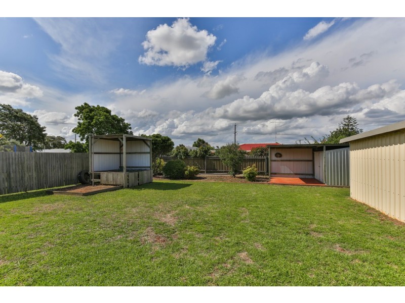 11 Perina Street, Wilsonton QLD 4350