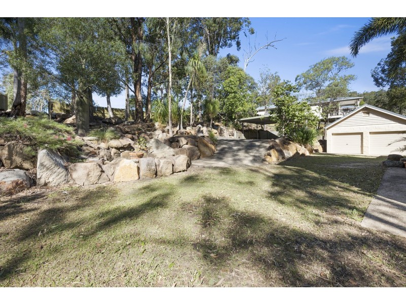 16 Gordon Crescent, Withcott QLD 4352
