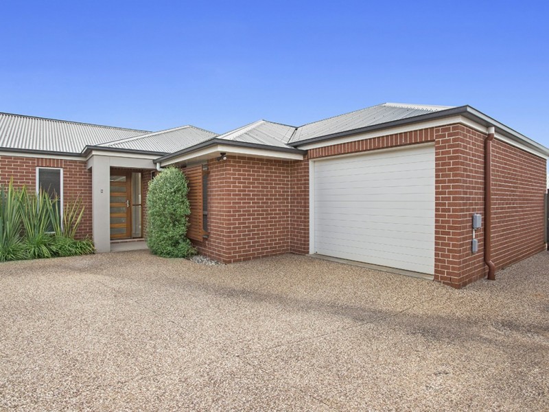 2/8 Wapiti Street, Kearneys Spring QLD 4350