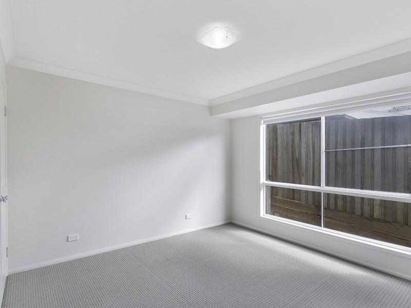 2/8 Wapiti Street, Kearneys Spring QLD 4350