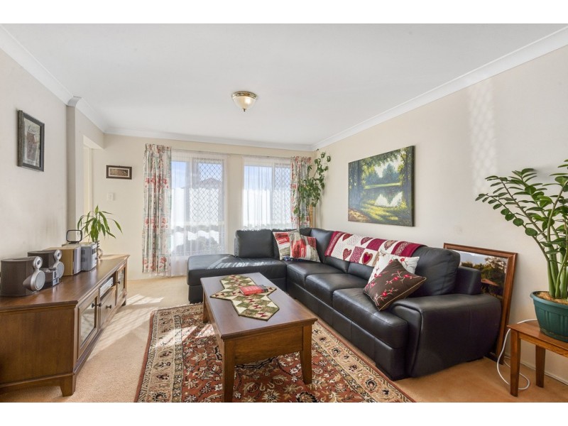 34 Paulene Crescent, Kearneys Spring QLD 4350