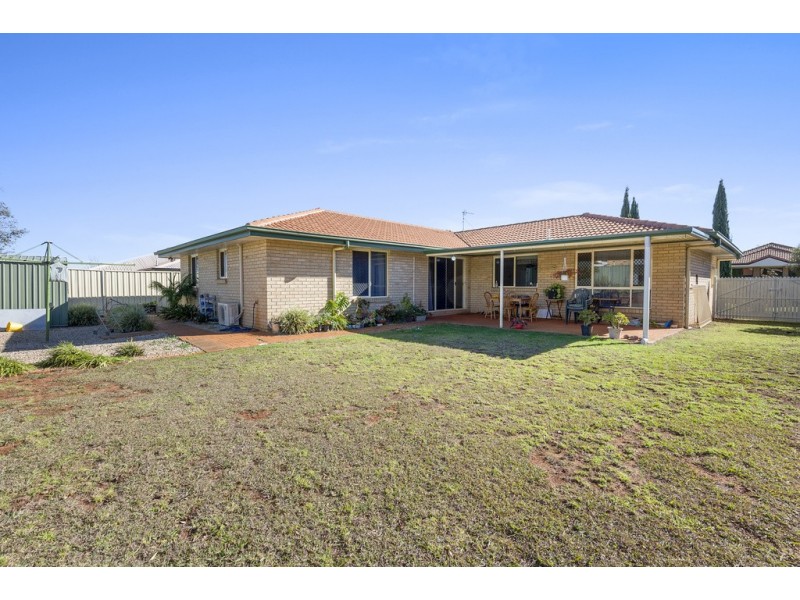 34 Paulene Crescent, Kearneys Spring QLD 4350