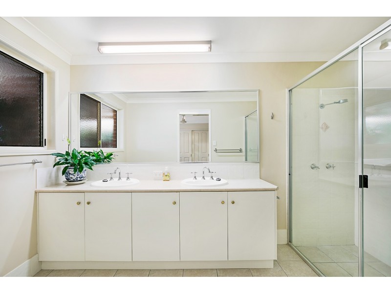3 Tulip Court, Middle Ridge QLD 4350