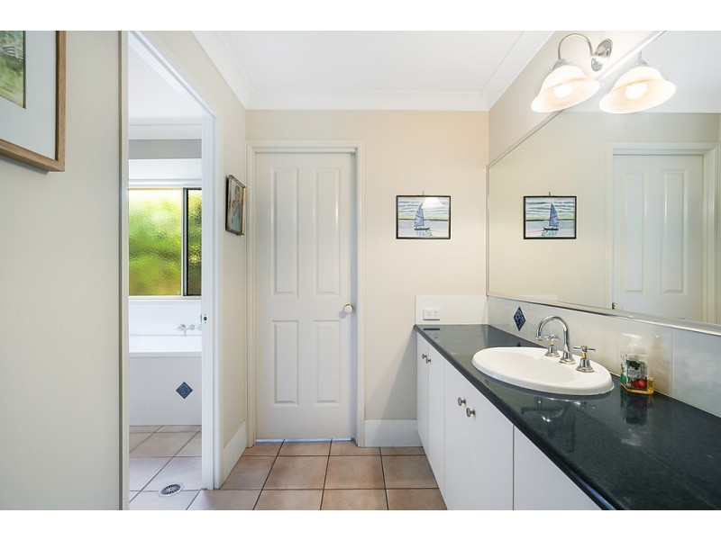 3 Tulip Court, Middle Ridge QLD 4350