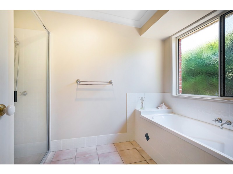 3 Tulip Court, Middle Ridge QLD 4350