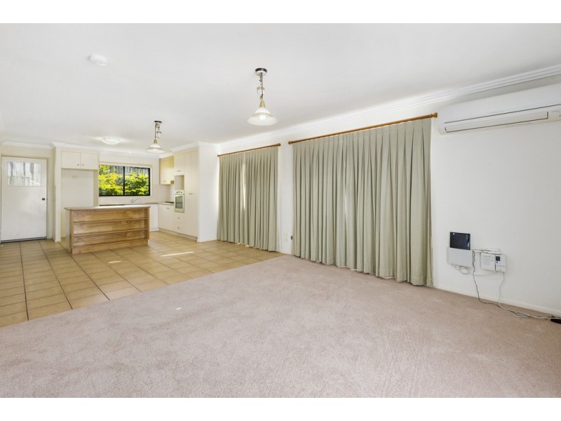 13/1 Cossart Street, Centenary Heights QLD 4350