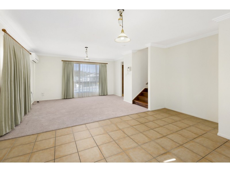 13/1 Cossart Street, Centenary Heights QLD 4350