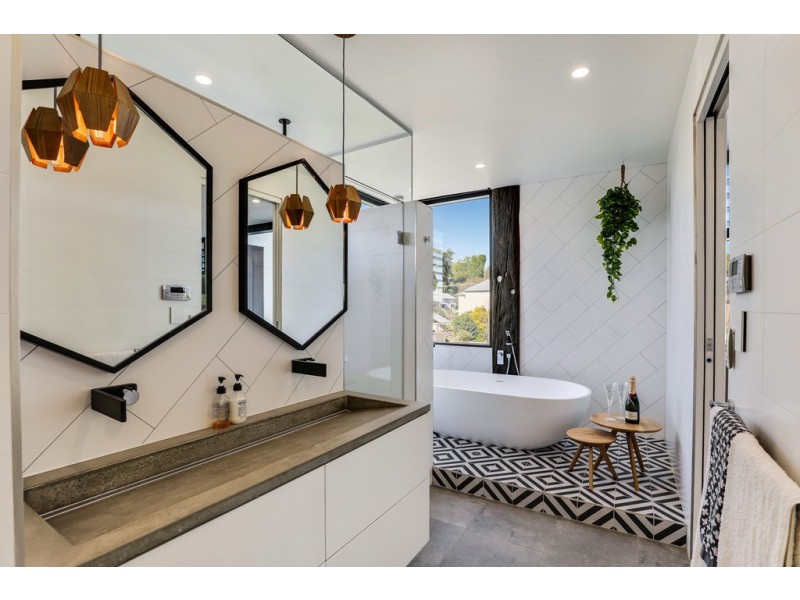 37 Arthur Street, East Toowoomba QLD 4350