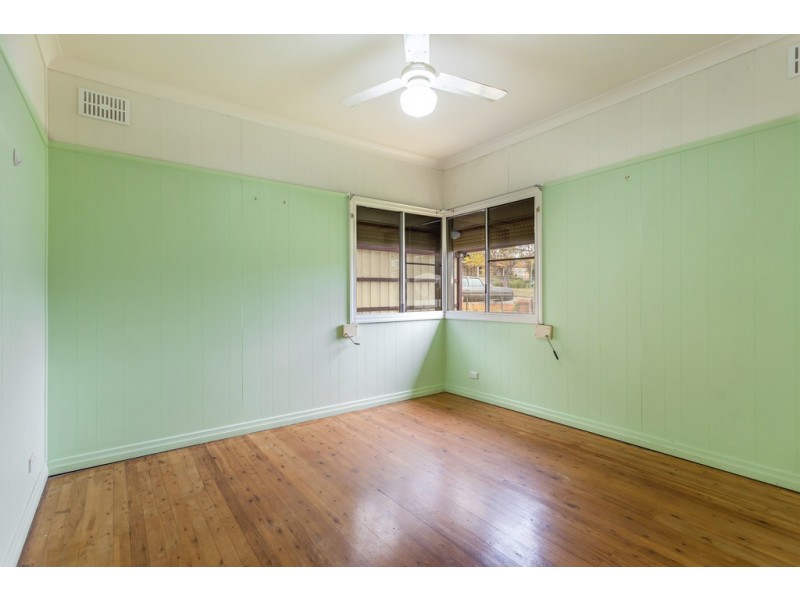 5 Elworthy Street, Harlaxton QLD 4350