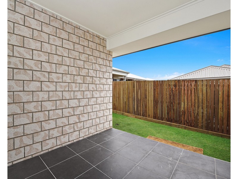 1/8 Whitefield Street, Glenvale QLD 4350