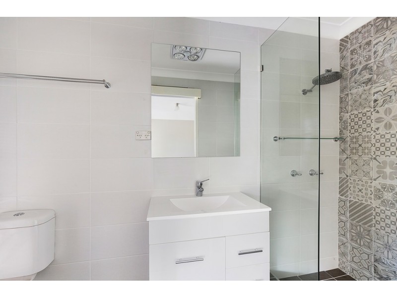 207 Stenner Street, Centenary Heights QLD 4350