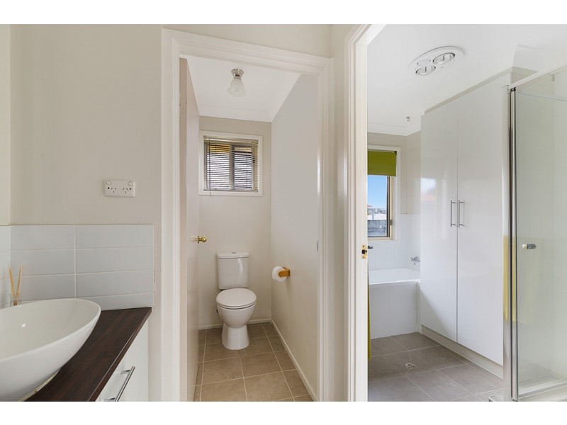 207 Stenner Street, Centenary Heights QLD 4350