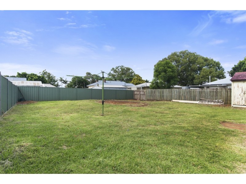 119 Hill Street, Newtown QLD 4350