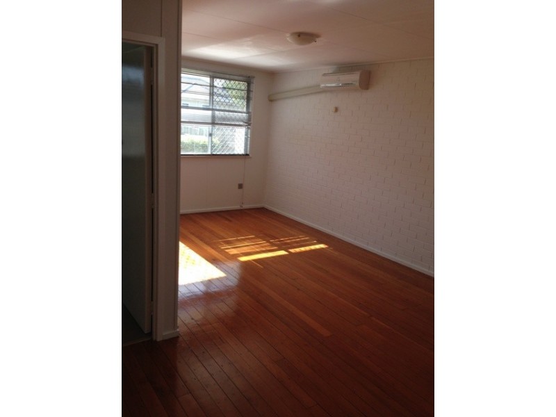 1/16 Gaydon Street, Newtown QLD 4350