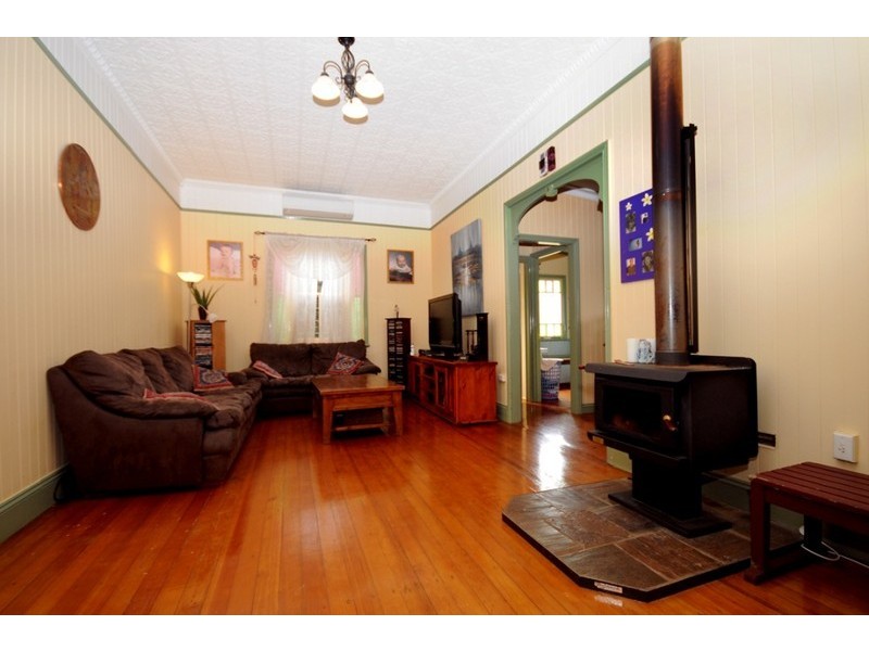 20 Robinson Street, North Toowoomba QLD 4350