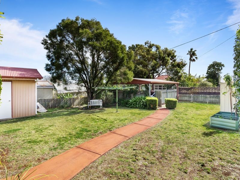 13 Cooper Street, South Toowoomba QLD 4350