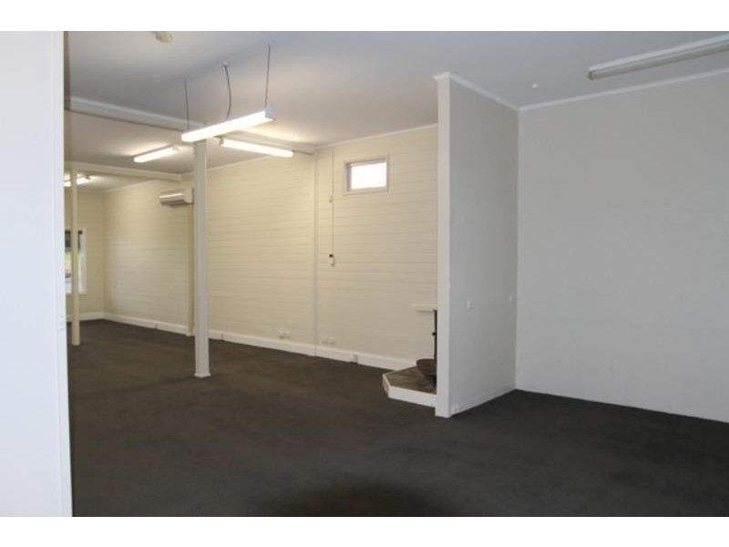 8 Page Street, Moruya NSW 2537