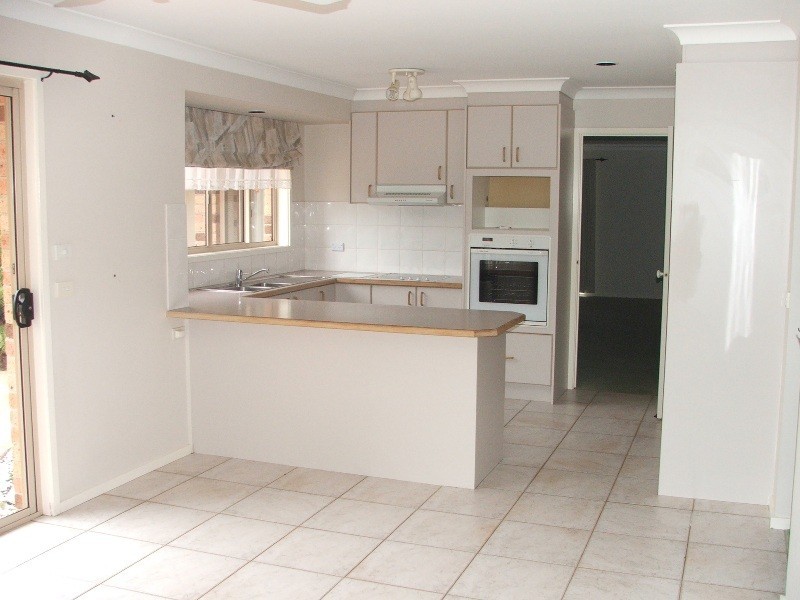 9 Melaleuca Crescent, Catalina NSW 2536